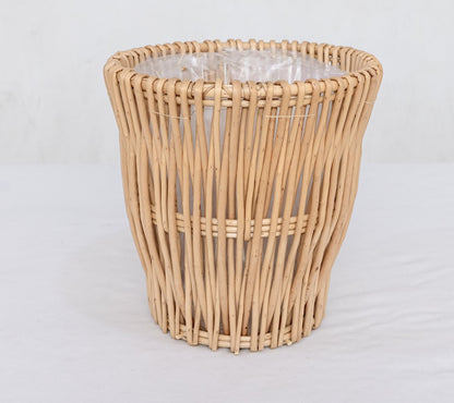 Handwoven Wicker Planter Basket with Liner – Indoor Plant Pot Cover (Boho Rustic Decor)